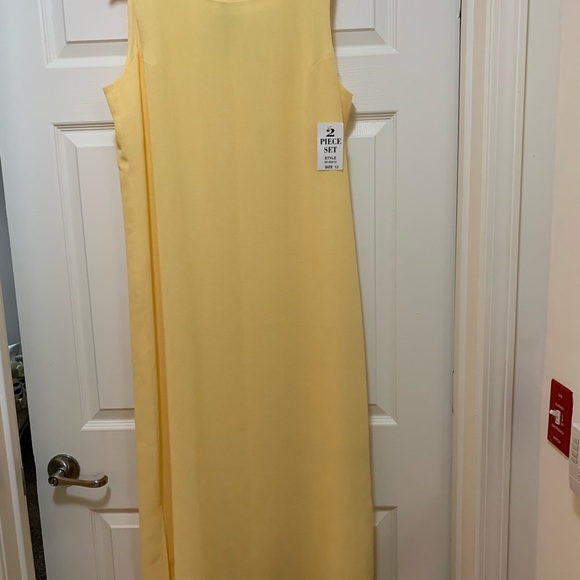 MAXI DRESS with BLOUSE RUFFLE! NWT! - Picture 2 of 5